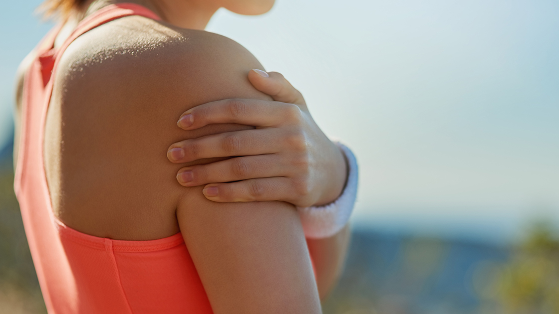 Laser Therapy's Role in Thawing Frozen Shoulder Pain